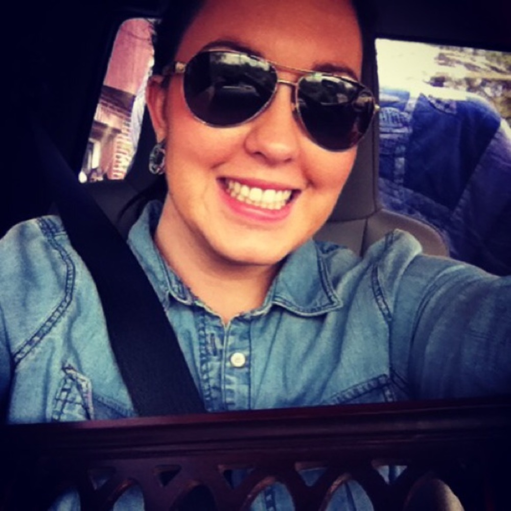 Meet your Posher, Whitney